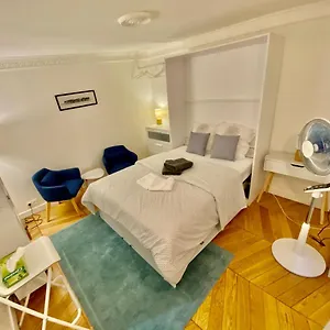 Montmartre, Studio Tres Bien Localisé , Paris France